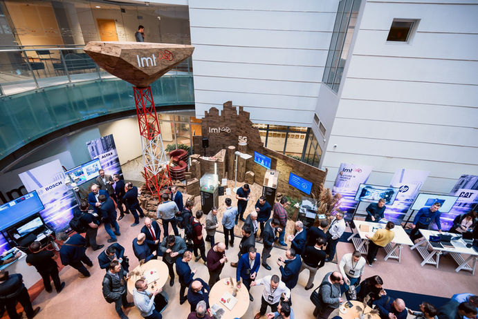 Pasākumu organizēšana, korporatīvie pasākumi, balles, privāto pasākumu organizēšana, vides dizains, dekorēšana, pasākumi, online pasākumi, komandas saliedēšanas pasākumi, dekorācijas, stendi, reklāmas stendi, dāvanas, radošas idejas, BTL mārketinga aktivizācijas, prezentācijas, promocijas, online ballītes, deco, deko, dekorāciju noma, atklāšanas pasākumi, dzimšanas dienas, kāzas, kāzu svinības, kāzu organizēšana, HUG'O event, HUG'O, hugoevent.lv, hugoevent, agnese tomiņa, agnese eglīte, skalogu dizains, sajūtu dizains, tiešsaistes pasākumi, konferences, hibrīdpasākumi, events, pasākumu aģentūra, aģentūra, sporta spēles, mazie pasākumi, izklaides pasākumi, stends, hosti, promoteri, īstermiņa personāla noma, koncepta izstrāde, svētku noformējums