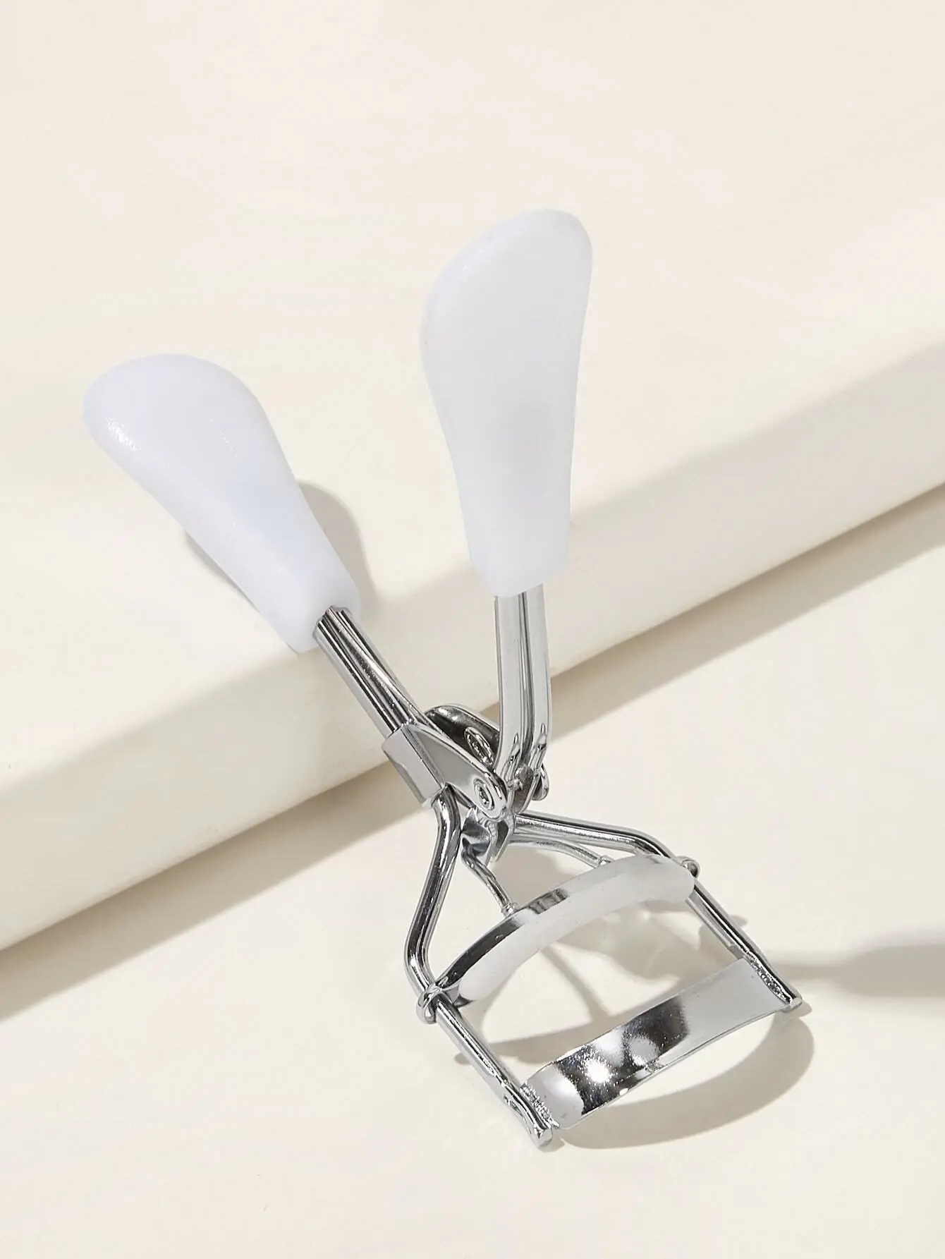 Silver Eyelash Curler