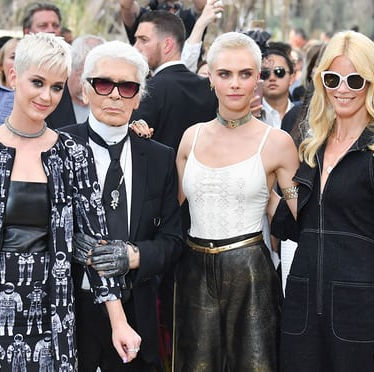 KARL LAGERFELD’S GRAND HONOR + CHANEL’S COUTURE SHOW