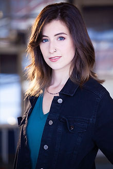 HOLLY_ELAINE_HEADSHOT1.jpg