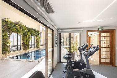 academia, Hotel George V Alameda Casa Branca 250011.jpg