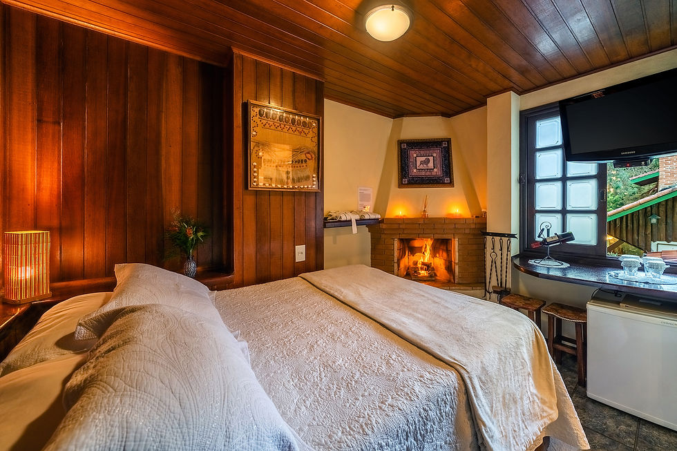 Mini Chalé da torre da Pousada Cantos e Contos, localizada em Monte Verde, Minas Gerais