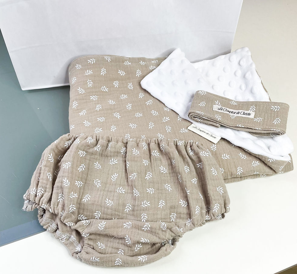 COFFRET NAISSANCE " PIA"