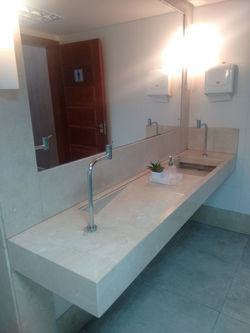 SUÍTES - LAVATÓRIOS