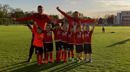 DALŠÍ TURNAJ 4+1 MINIPŘÍPRAVEK MÁ ZA SEBOU NÁŠ TÝM ZE ŠKOLIČKY SLAVIA KIDS