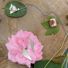 Silver and rose-gold plated silver jewelry from the Edges and Curves collections.
