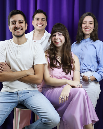 Foto Grupo 2.png