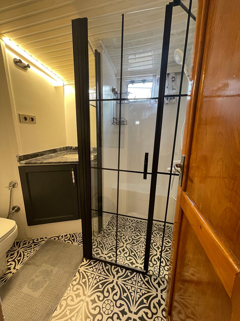 Bathroom - Sailing Chef II.jpeg