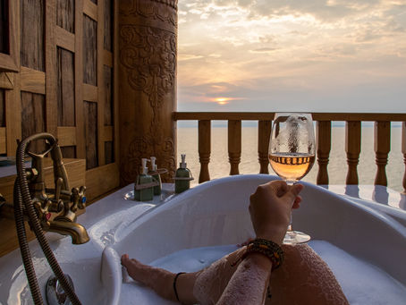 Picking the Best Hot Tub Accessories for Relaxation