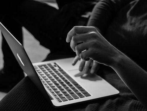 Question-Led Content Ops for Enrollment: Cross-Channel Q&A Engine Beyond SEO