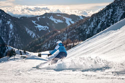 RCFB_Ski_action_16334_WOL