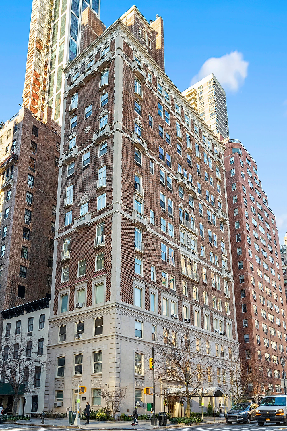4 Sutton Place