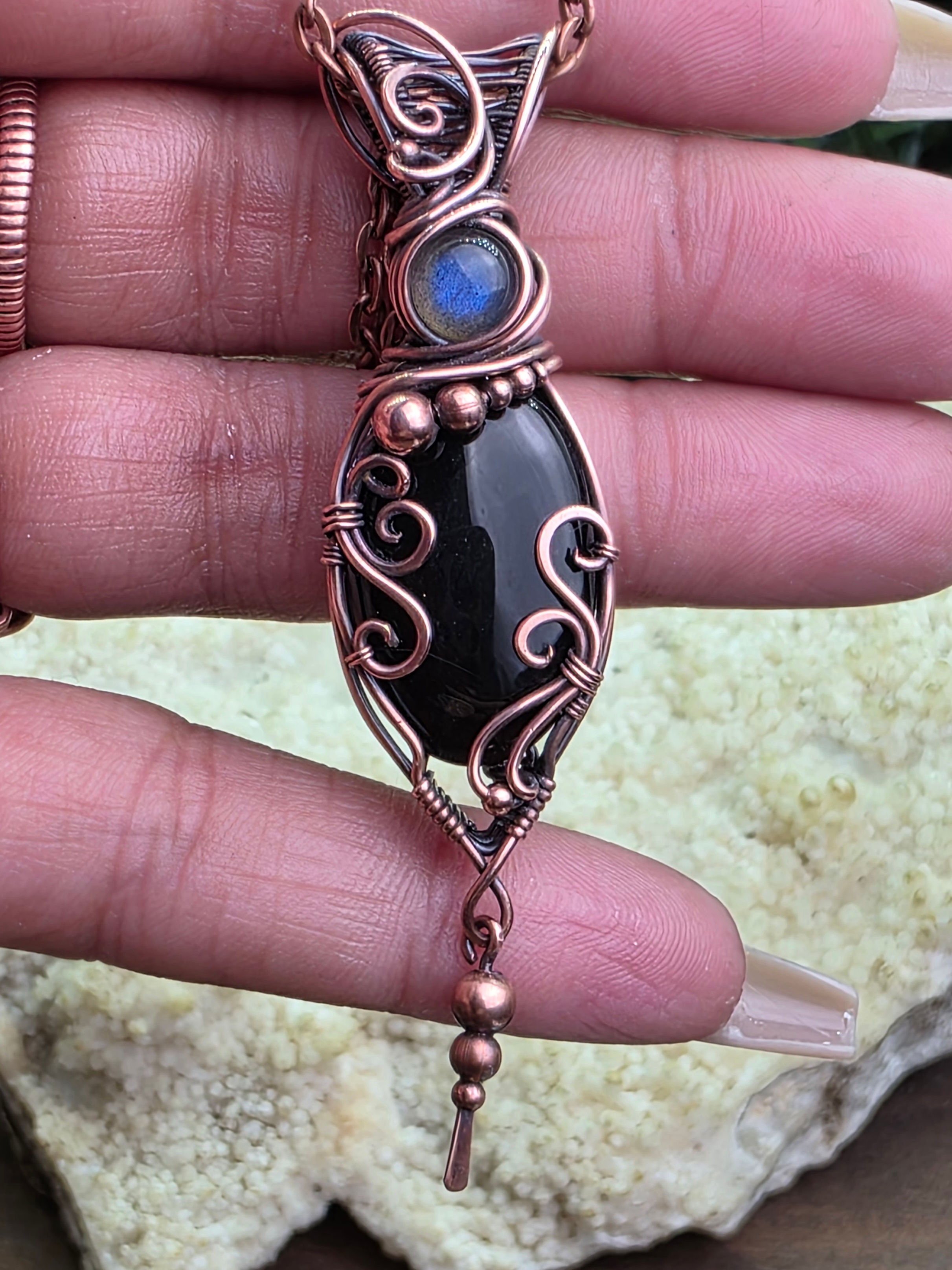 18" ONYX & LABRADORITE ( protected intuition)