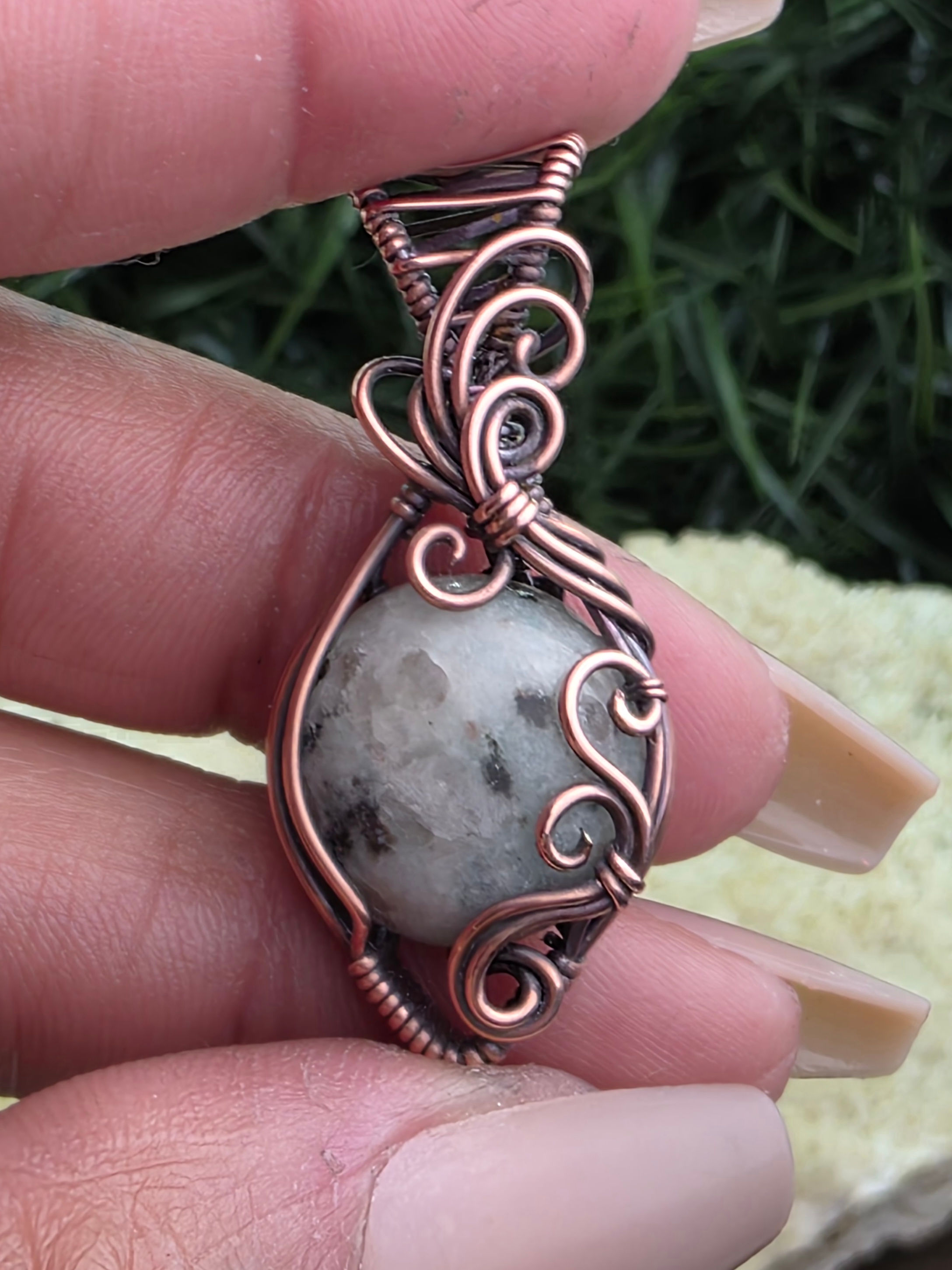 16" KIWI JASPER (gental grounding)