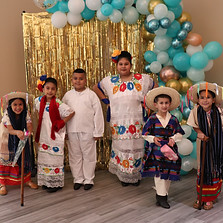 47-GrupoFolkloricoQuetzal.JPG