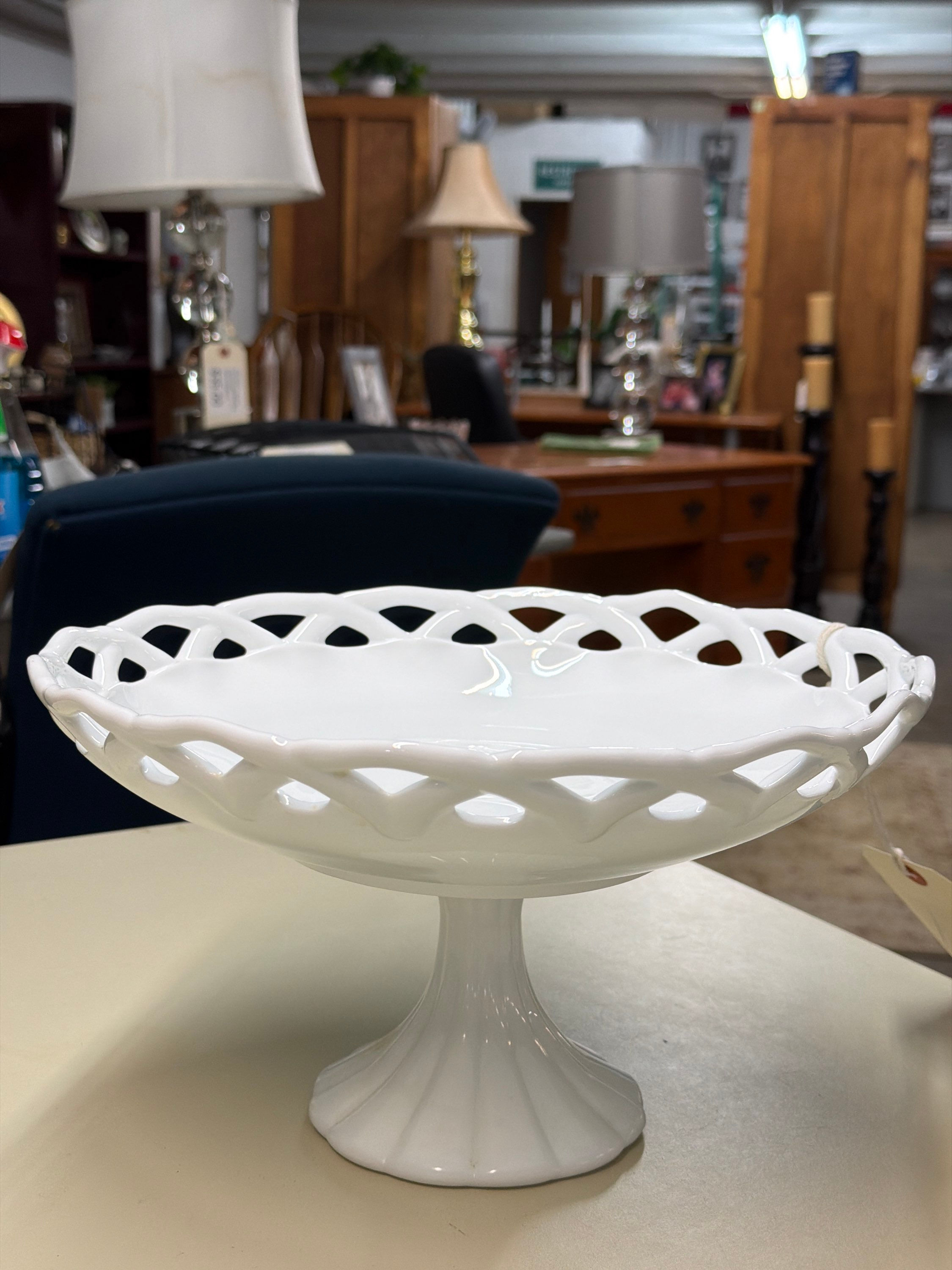 MILK GLASS PITMAN DRIETZER OLD COLONY PEDESTAL FOOTED FRUIT BOWL 12 1/4"