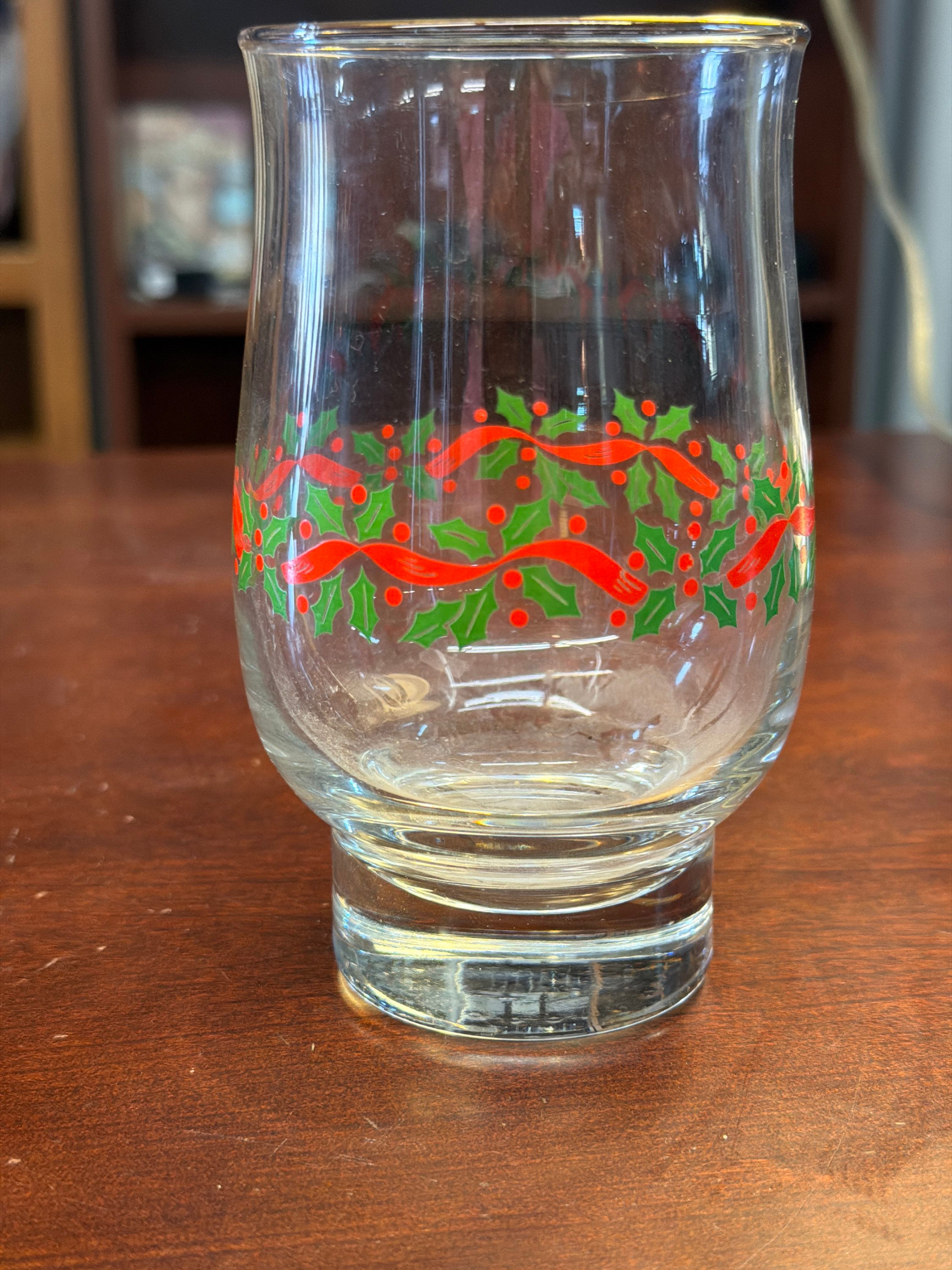 5.25" TUMBLER LIBBY ARBY CHRISTMAS HOLLY BERRY RIBBON
