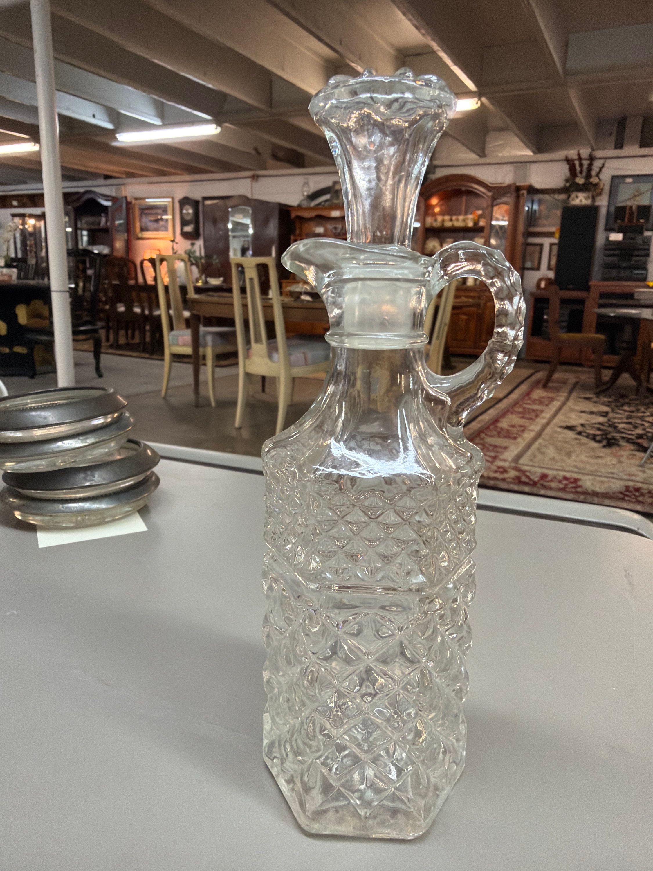 8" VTG CRUET WITH STOPPER ANCHOR HOCKING WEXFORD DIAMOND CROSS PATTERN
