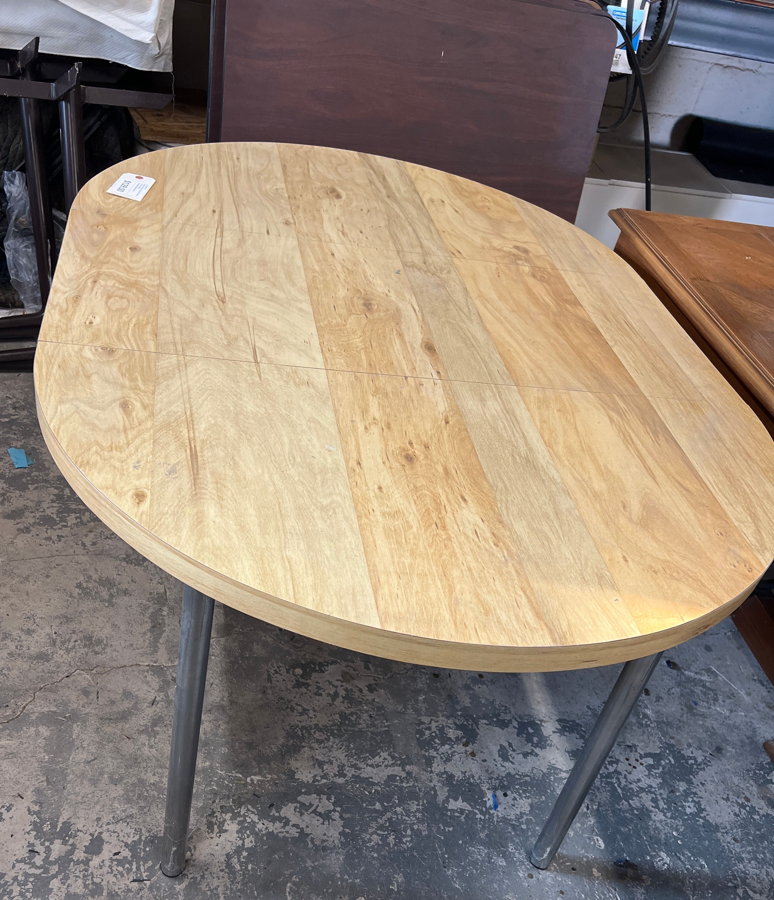 1950'S KITCHEN TABLE FORMICA TOP WITH LEAF AS SHOWN IN PICTURES