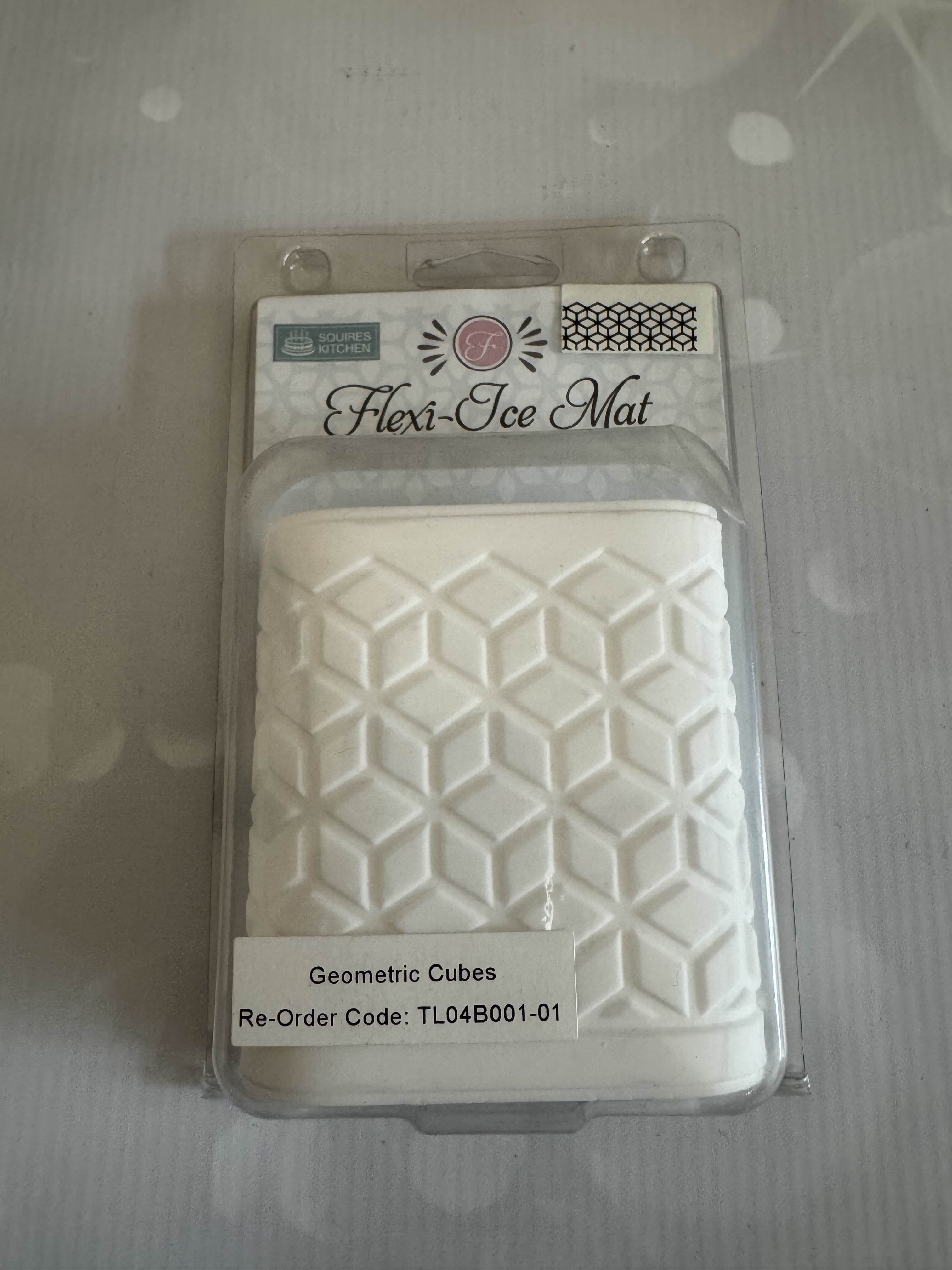 Flexi-ice Mat Geometric Cubes