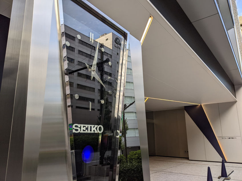 セイコー八重洲ビル  モニュメントクロック