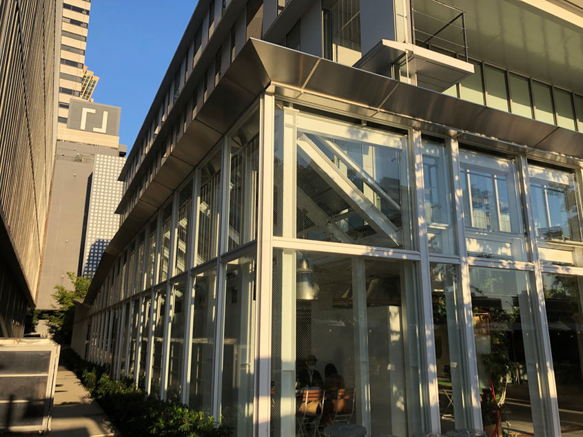 Top light and eaves renovation for Harbor Premium Bldg.