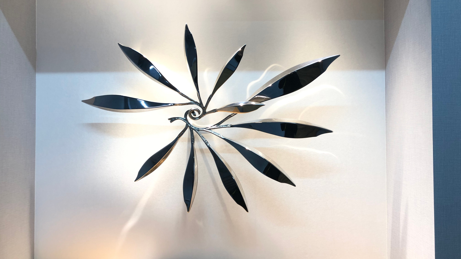 Eleven Leaves -Connected Wings-