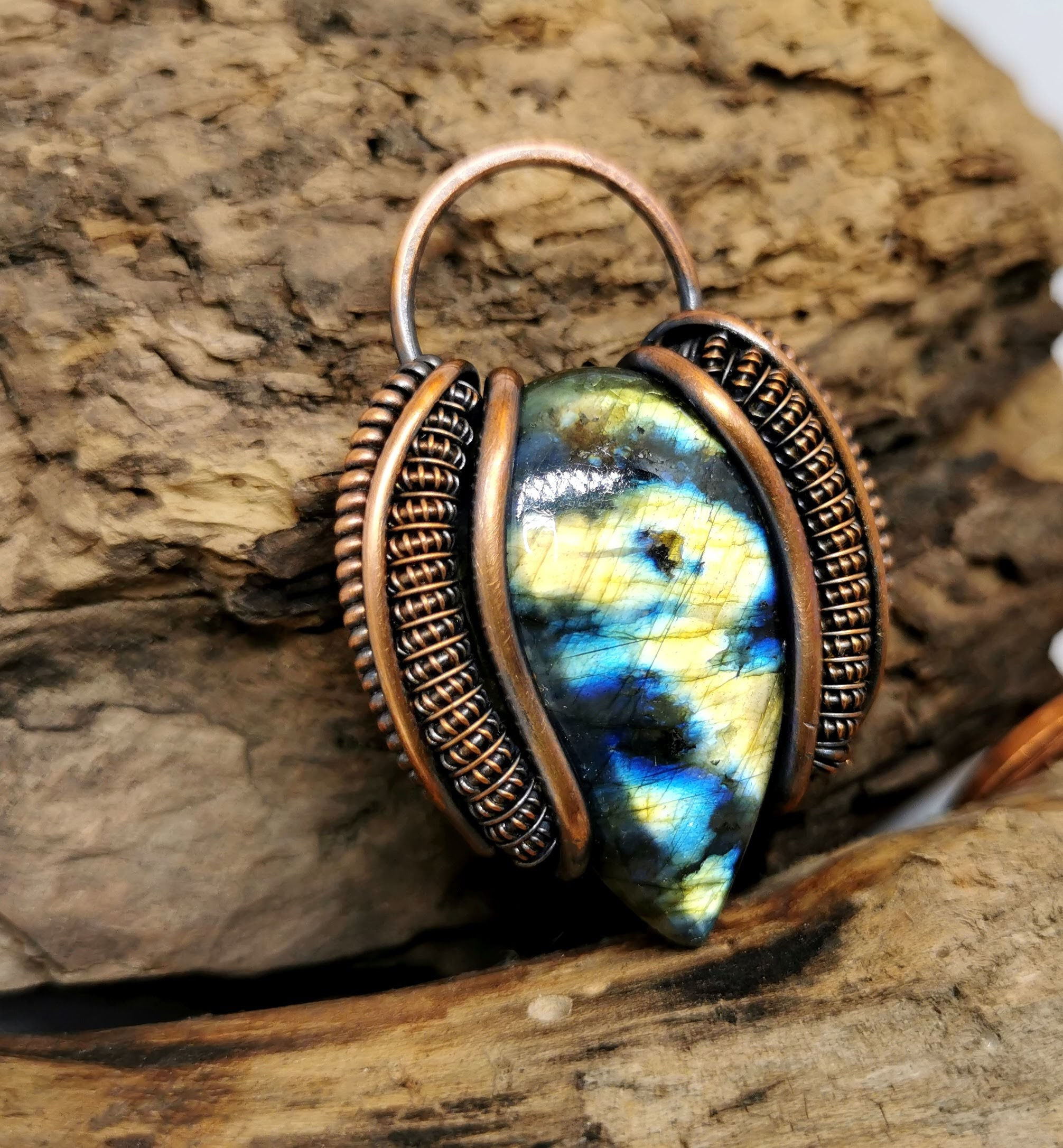 Labradorite in oxidised copper.