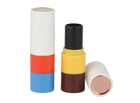 Round lipstick package.png