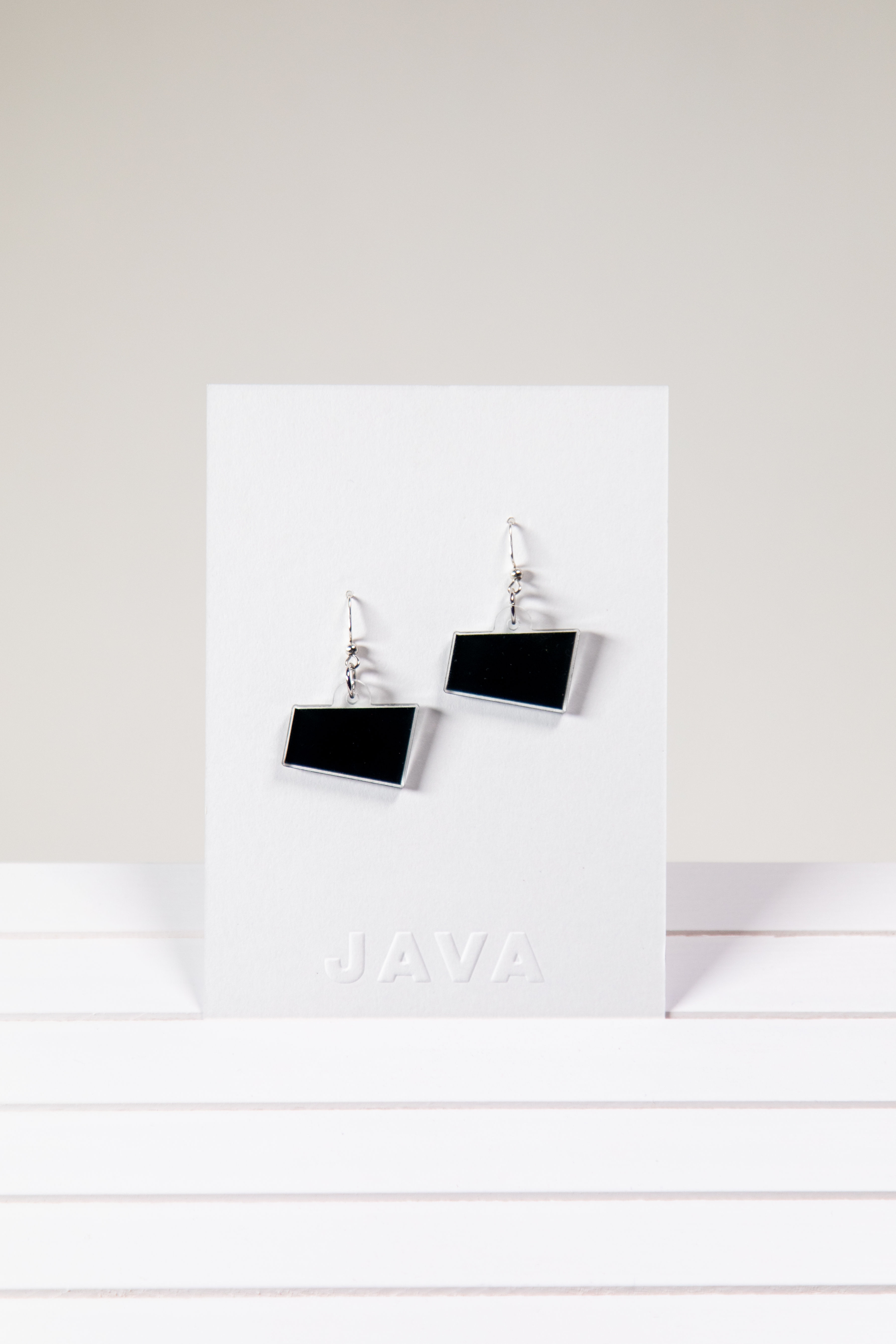 LITTLE BLACK TRAPEZOID EARRINGS