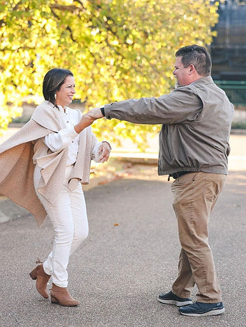 Bill and Maria White dancing