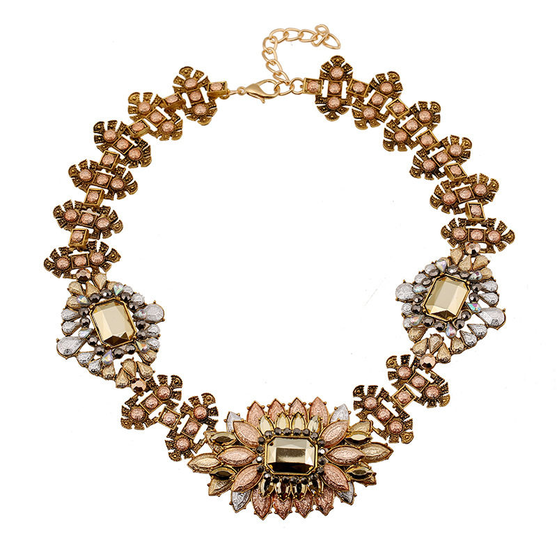 Thumbnail: Diamond Flower pendant Necklace for women