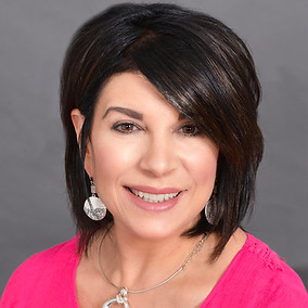Headshot: Maria Renaldi