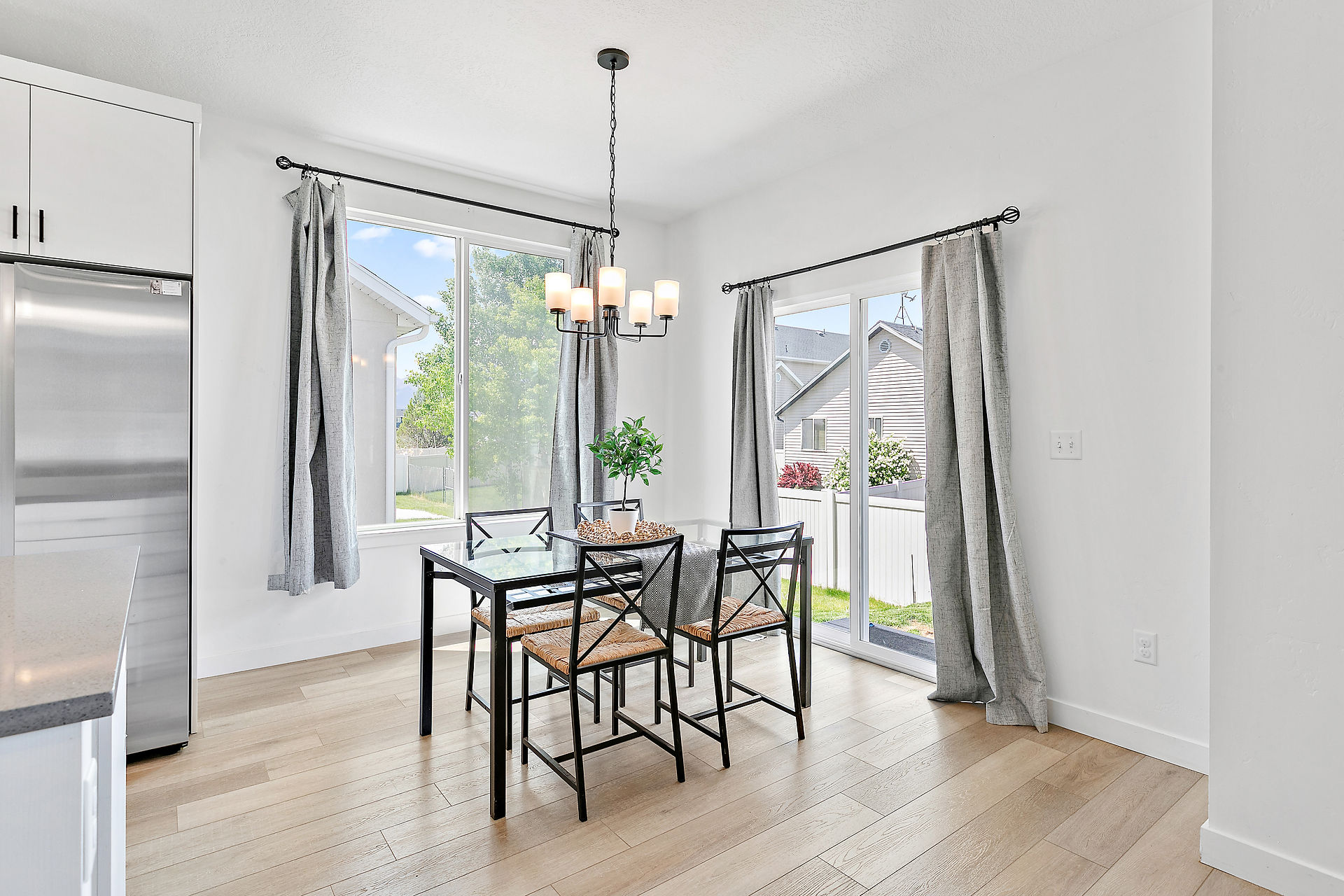 Nicole-Kampenhout-Real-Estate-Eagle-Mountain-Utah-Listing-Photo