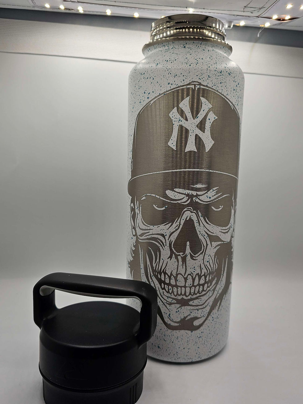 Thumbnail: Skull with Yankees  cap