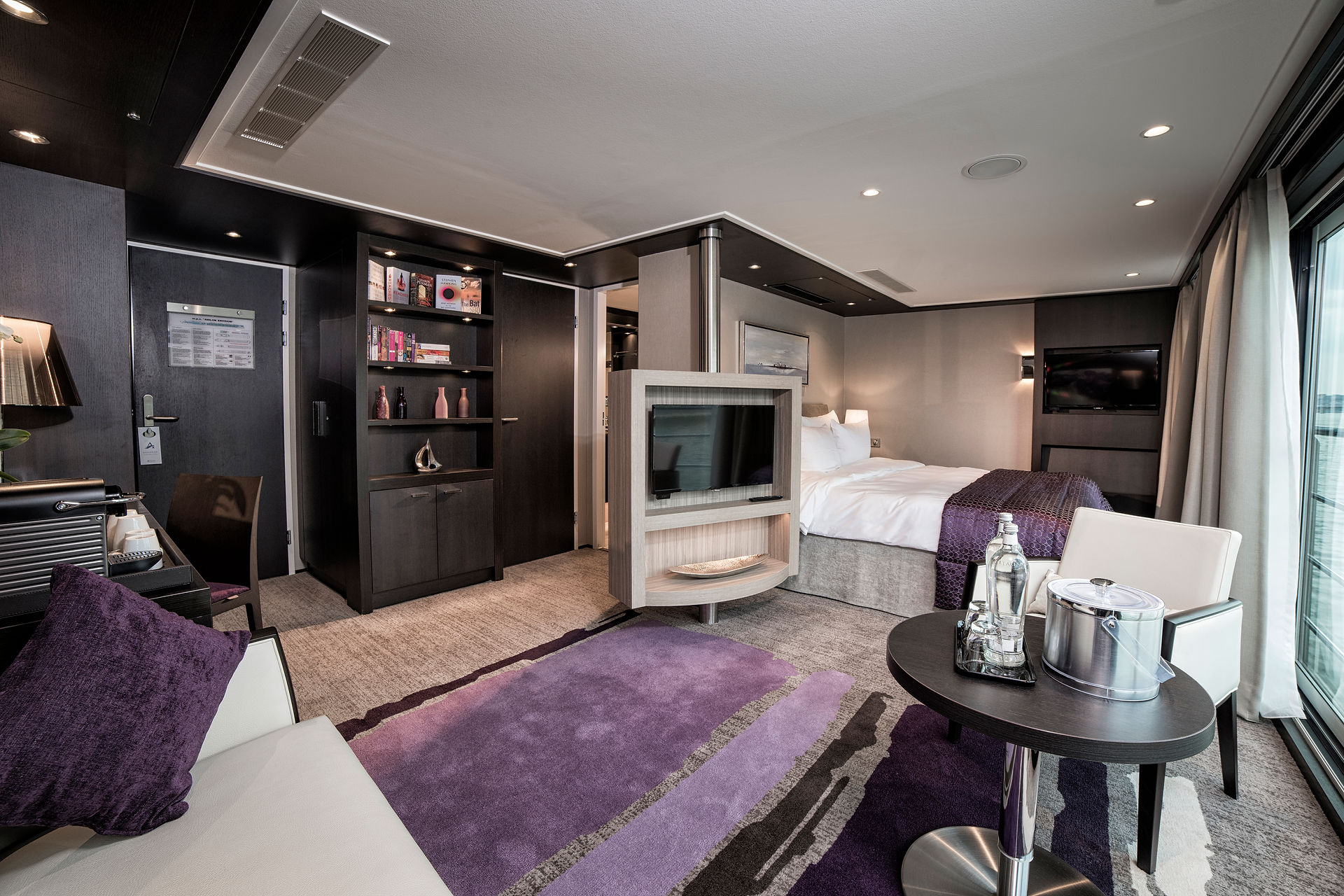 Royal Suite Avalon Waterways