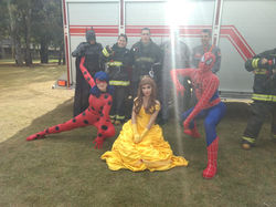 INTERVENÇÃO_TEATRAL_VARIOS_PERSONAGENS_B