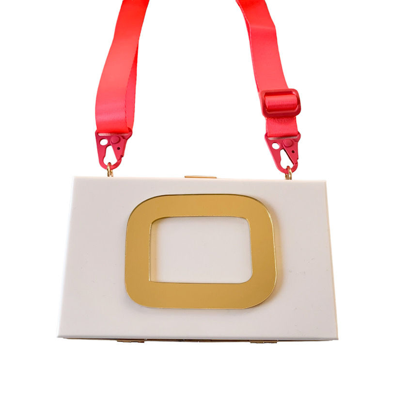 Thumbnail: Bauhaus Clutch