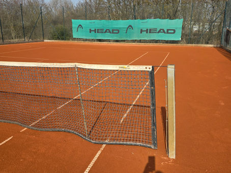 Plätze draußen vorbereitet