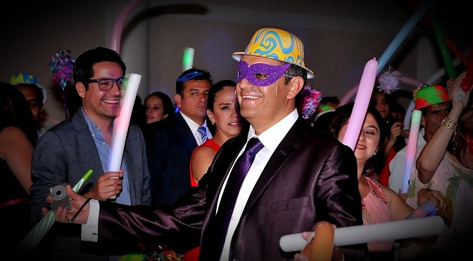 Grupos Musicales ⎮ Grupo Musical Versátil U-Party: Los mejores grupos musicales para bodas en México. #TuFiestaComienzaAquí