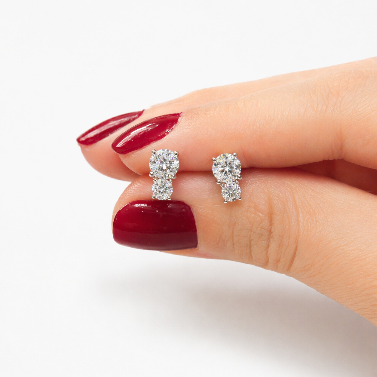 Brinco com 2 pedras de Moissanites em Prata 925