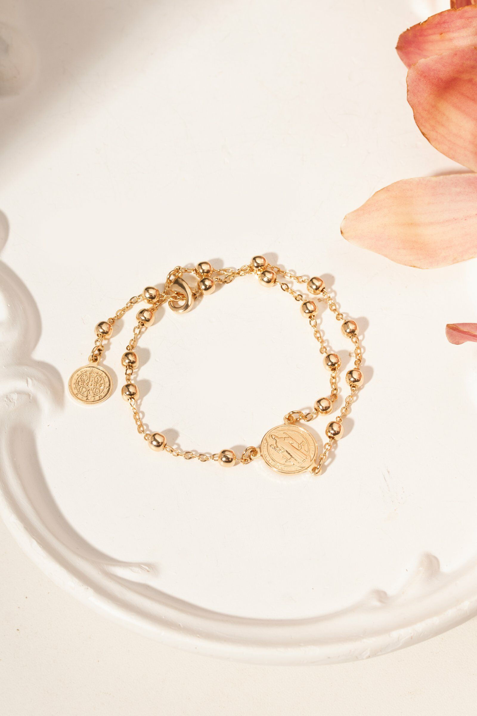 Pulseira Lisa com Medalha de São Bento 20cm – Banho de Ouro 18K