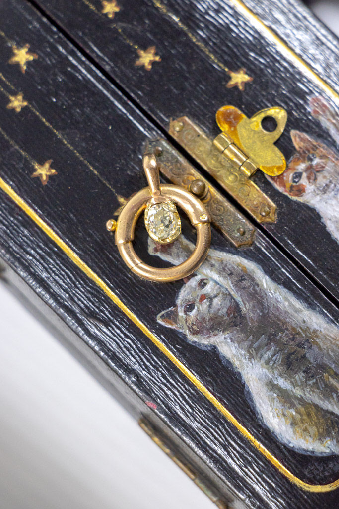 サムネイル： Antique 18ct Gold Diamond Bolt Ring Connector | 0.59ct Old Mine Cut