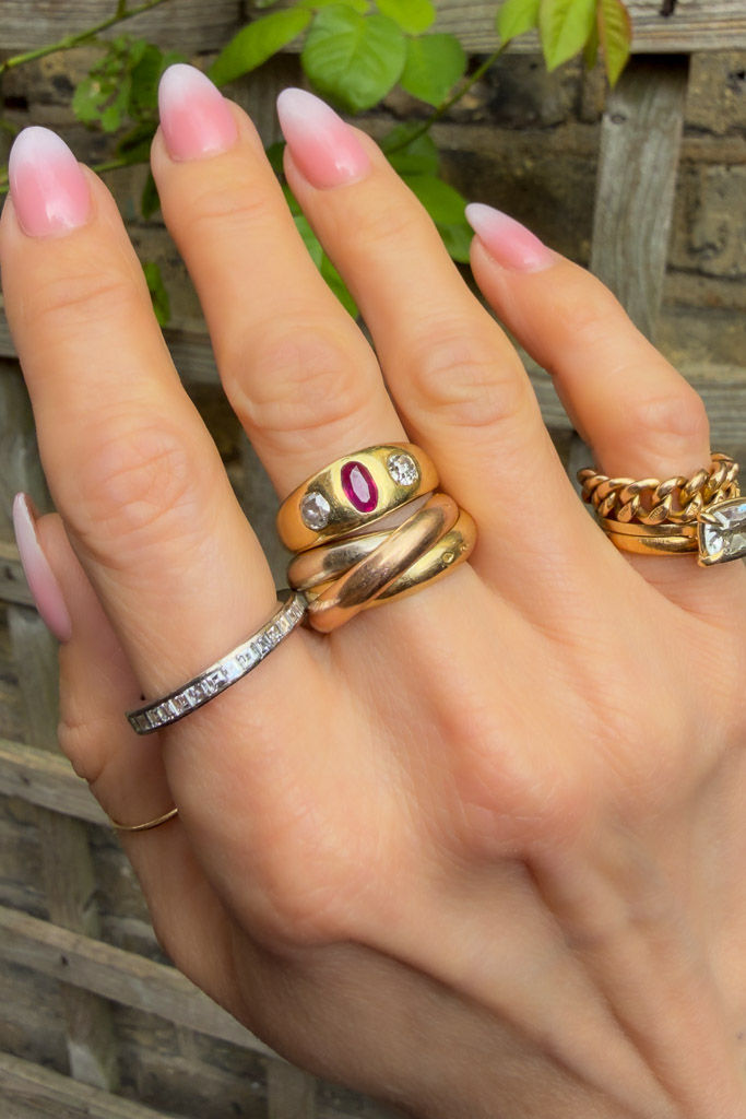 Miniatura: Vintage Cartier Trinity ring tricolour gold French hallmarks