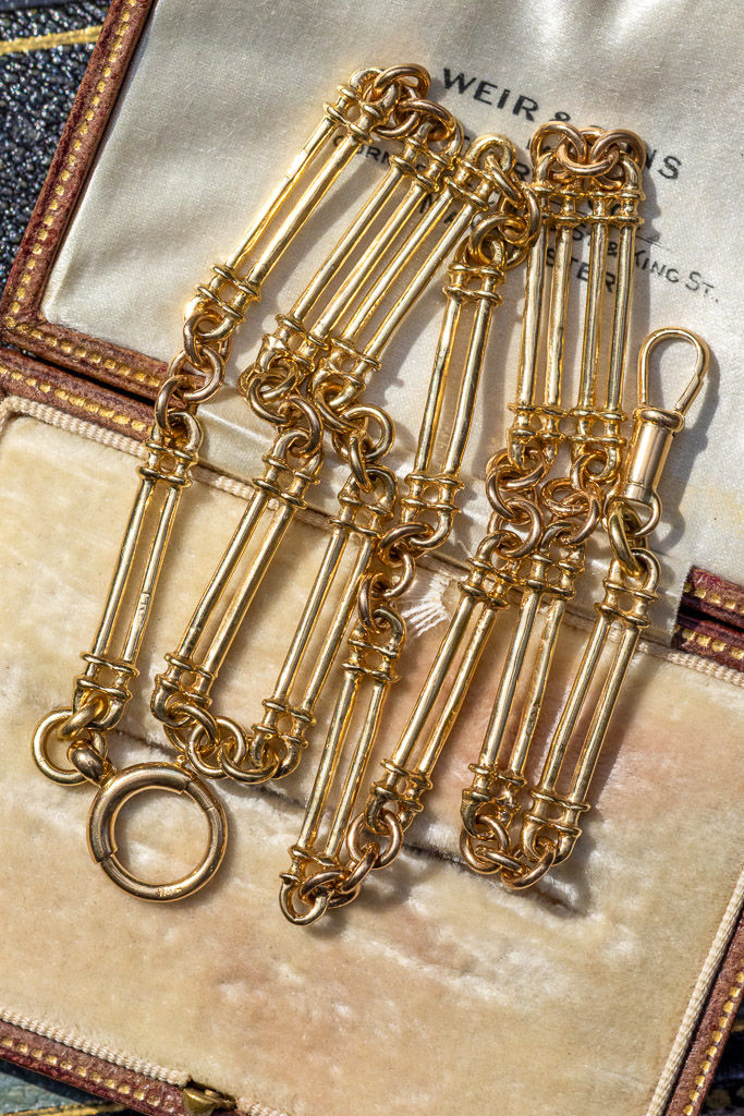 थंबनेल: Vintage 18ct Gold Fancy Trombone / Fetter Link Chain with Victorian Bolt Ring