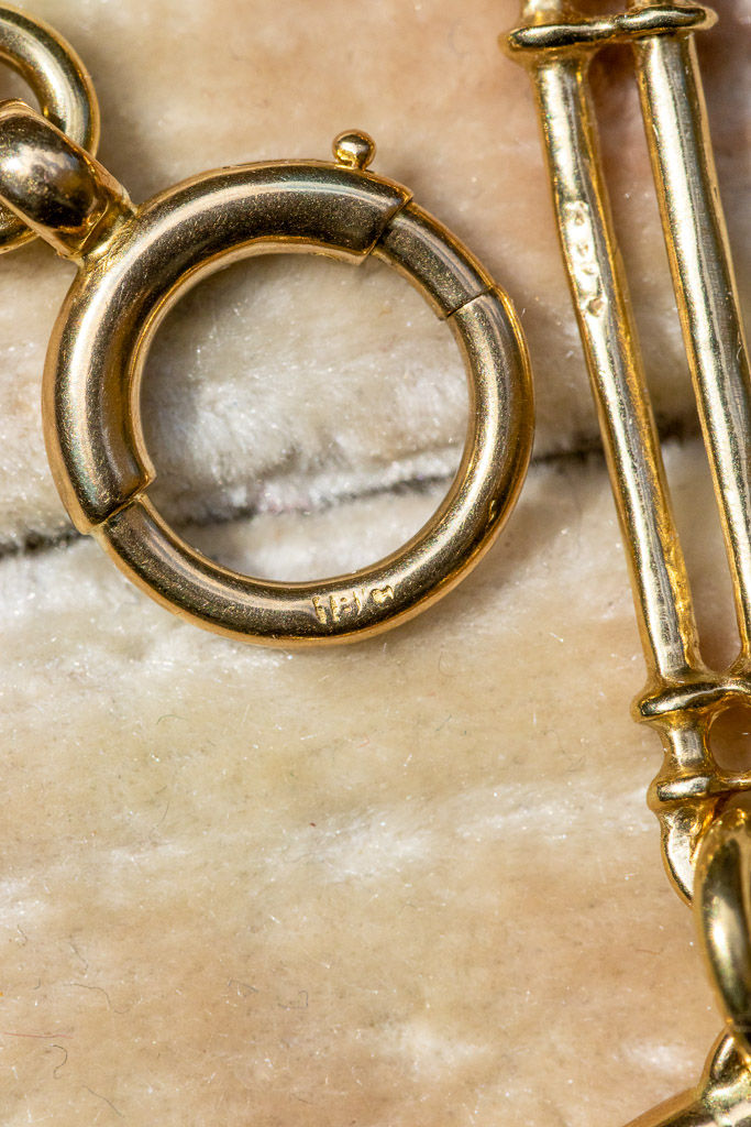 थंबनेल: Vintage 18ct Gold Fancy Trombone / Fetter Link Chain with Victorian Bolt Ring