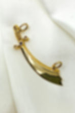 थंबनेल: Vintage 18ct Gold Diamond And Sapphire Sword Extender