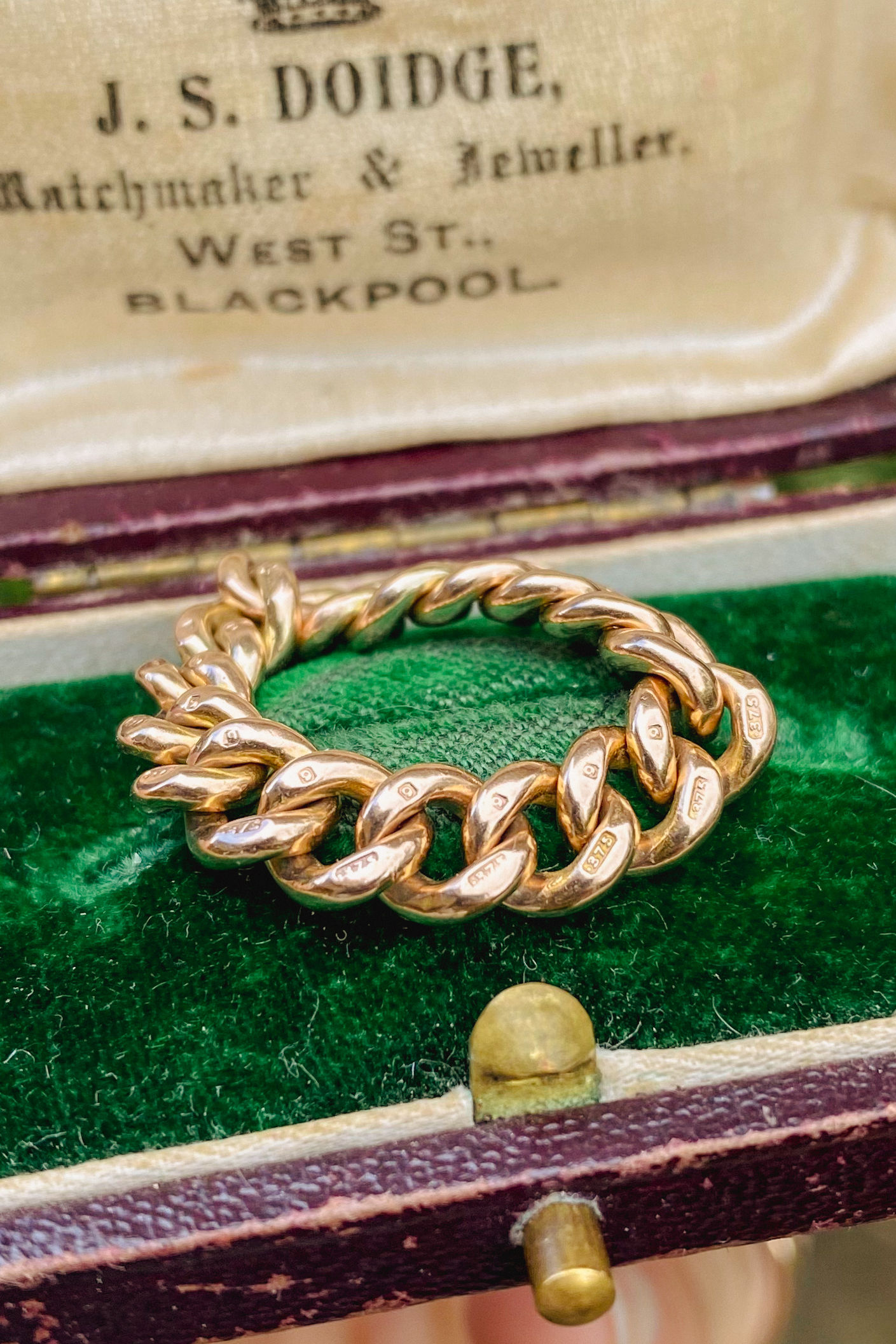 Antique 9ct Gold Curb Chain Ring - Size 6.5 - 6.75 (UK M.5 - N.5)