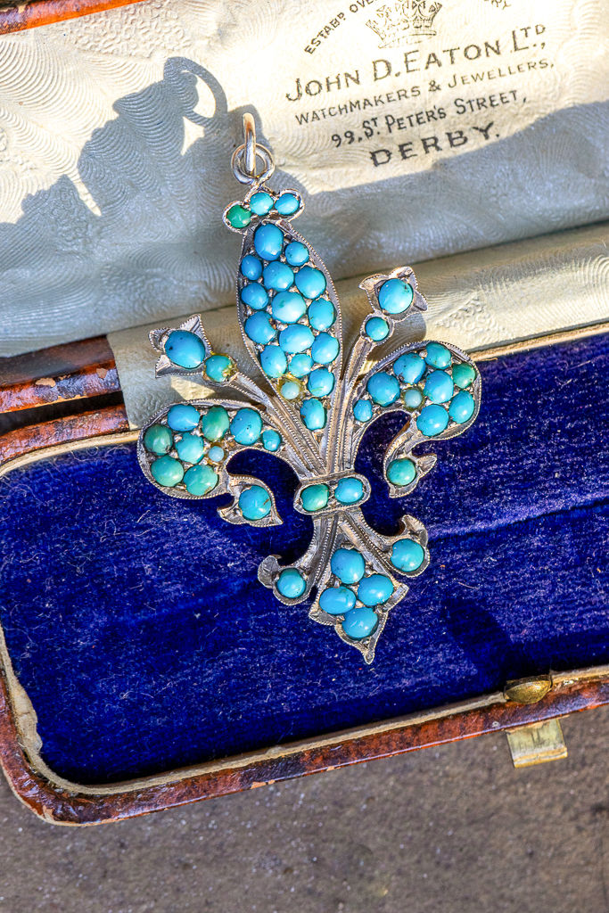 Thumbnail: Antique Silver & Turquoise Fleur-de-Lis Brooch Pendant