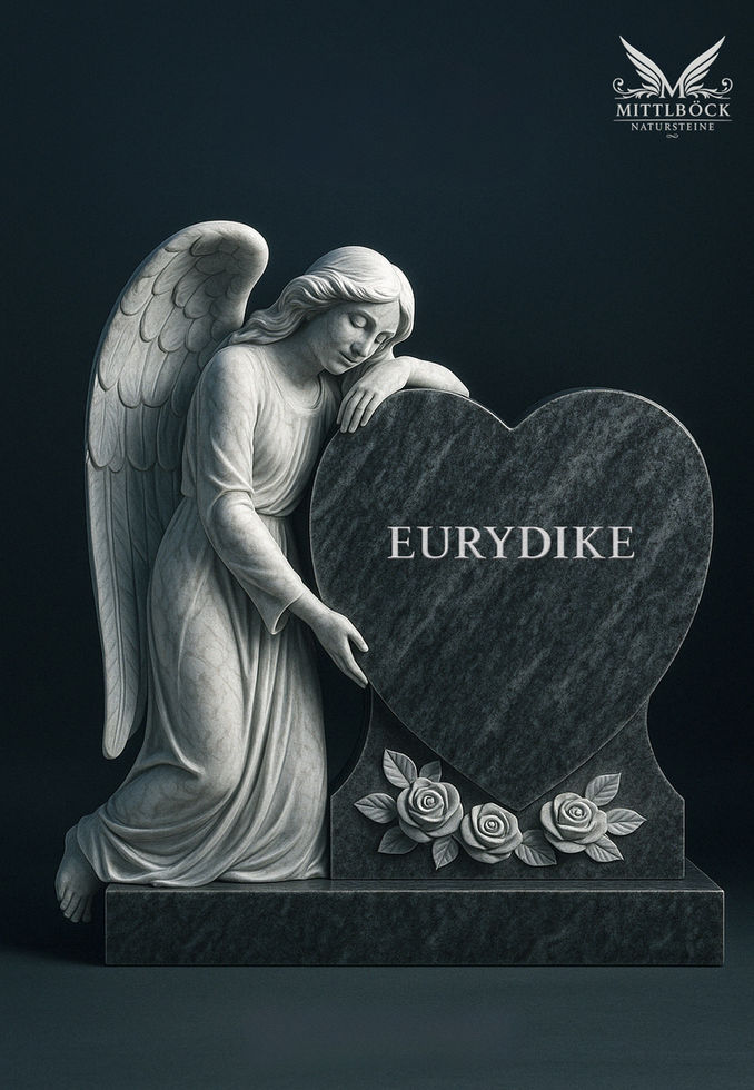 Engel-Statue „Eurydike“ aus dunklem Stein, kniend mit geneigtem Kopf auf herzförmigem Grabmal, Ausdruck von tiefer Erinnerung und Zärtlichkeit.